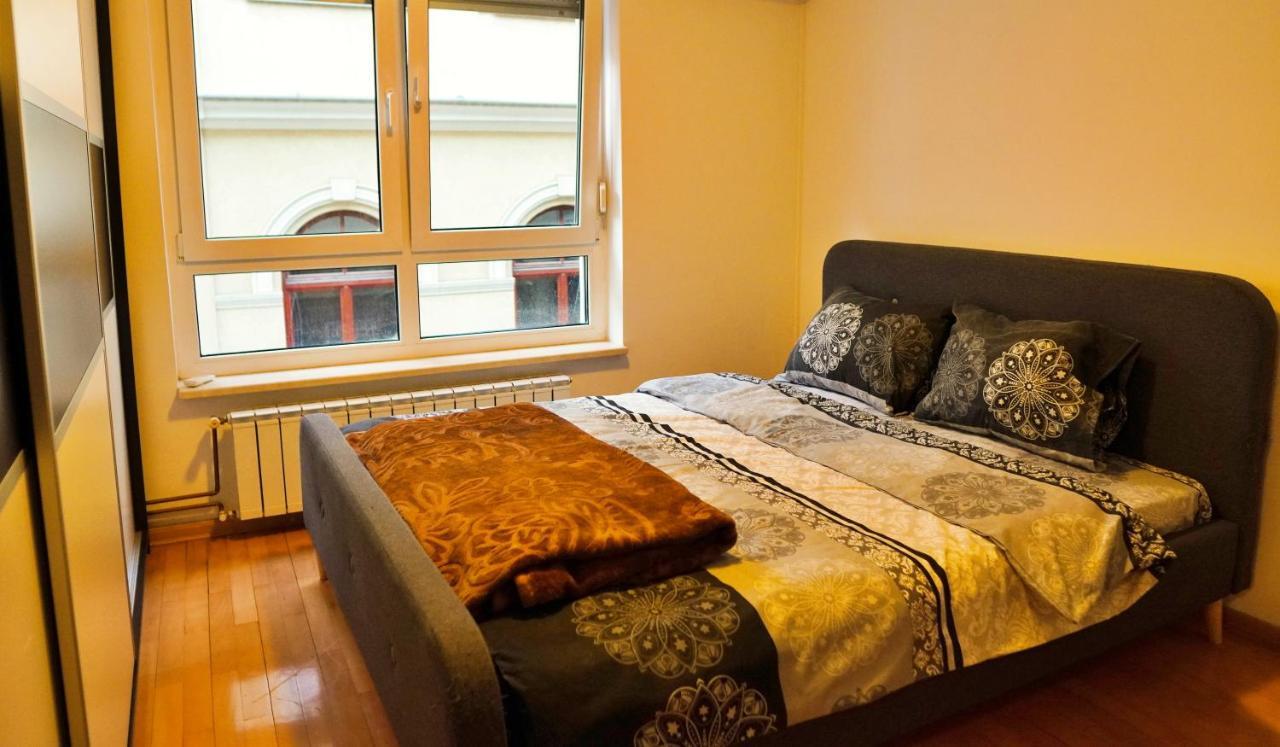 City Center Grand Apartment - Three-Bedroom, Free Parking Sarajevo Exterior photo