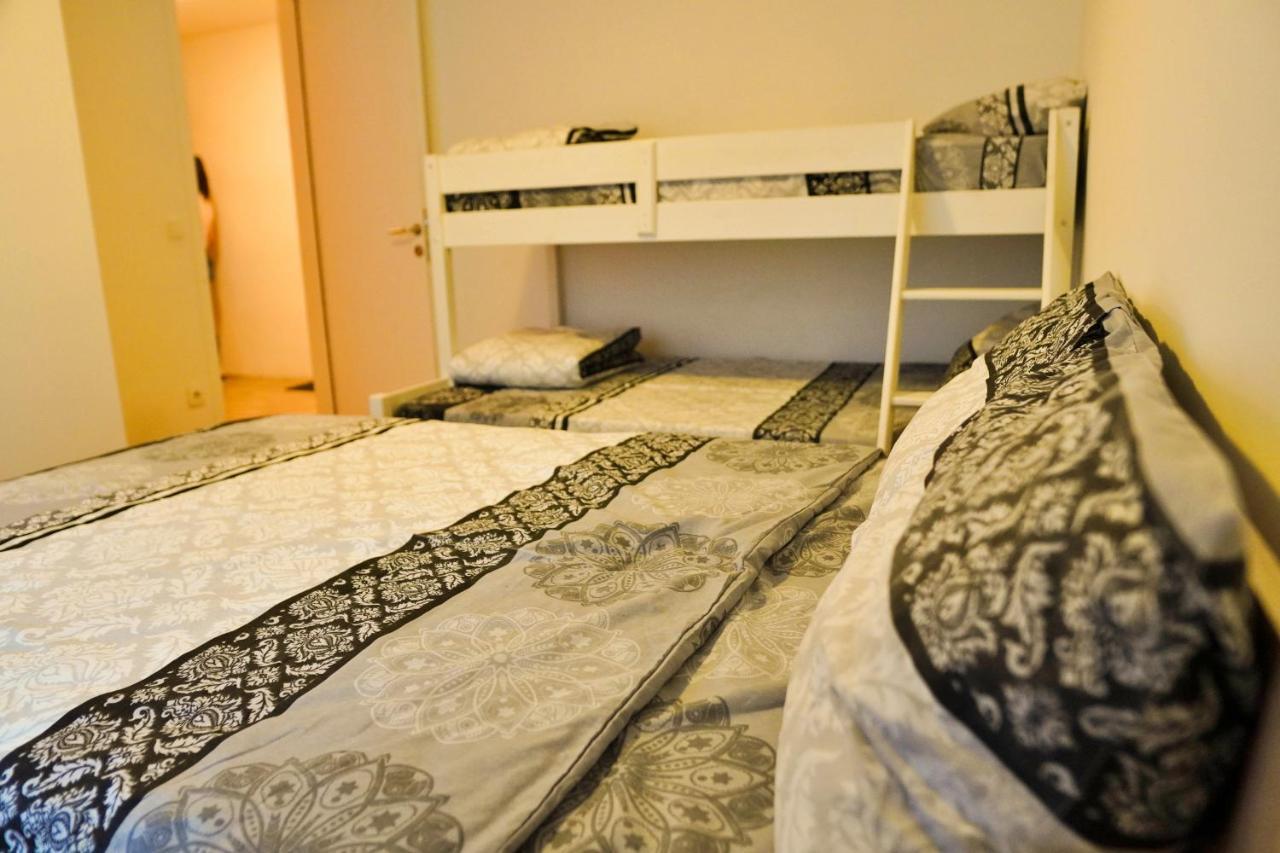 City Center Grand Apartment - Three-Bedroom, Free Parking Sarajevo Exterior photo